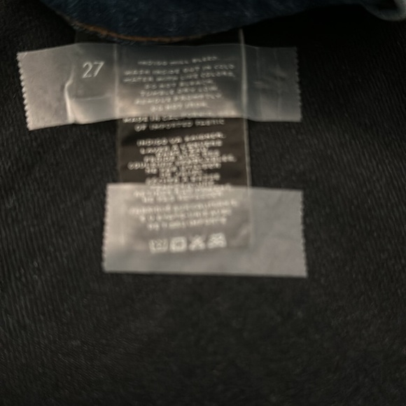 J Brand- size 27-Cropped Ellis- - Picture 2 of 4